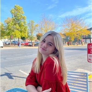 Meet your Posher, Rachel